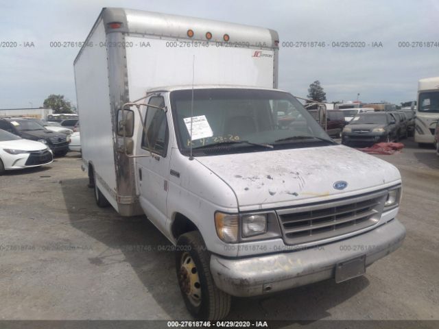 1FDKE37G7THA27034 - 1996 FORD ECONOLINE E350 CUTAWAY VAN White photo 1