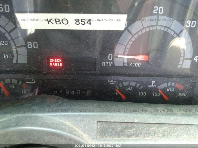 1GBJ6H1C02J511428 - 2002 CHEVROLET C-SERIES C6H042 Rot Foto 6