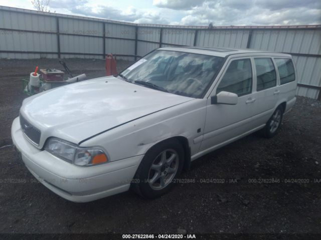 YV1LW61J3Y2675003 - 2000 VOLVO V70 SE White photo 2