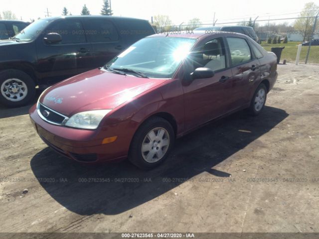 1FAFP34NX6W172626 - 2006 FORD FOCUS ZX4 Red photo 2