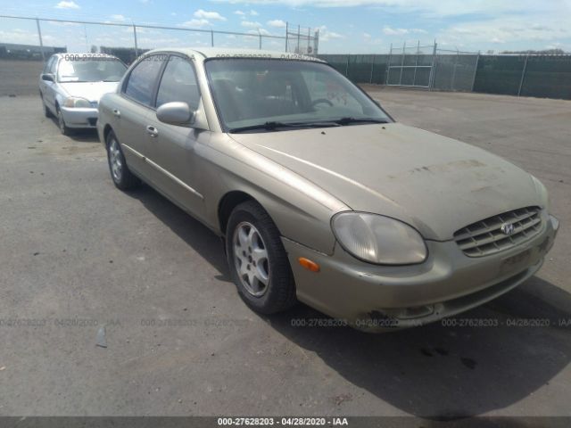 KMHWF35V0YA303635 - 2000 HYUNDAI SONATA GLS Gold photo 1