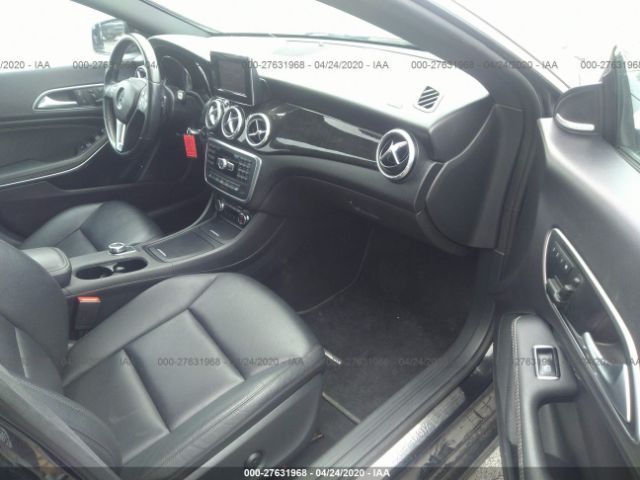 WDDSJ4GB6EN110037 - 2014 MERCEDES-BENZ CLA 250 4MATIC 黑色 照片 5
