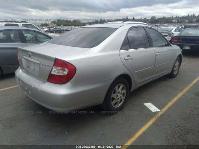 4T1BE32K22U039416 - 2002 TOYOTA CAMRY LE/XLE/SE Silver photo 4