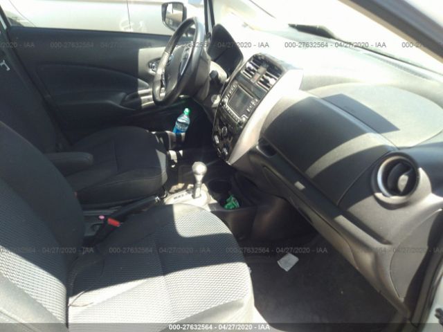 3N1CE2CP3FL363197 - 2015 NISSAN VERSA NOTE S/S PLUS/SV/SL/SR White photo 5