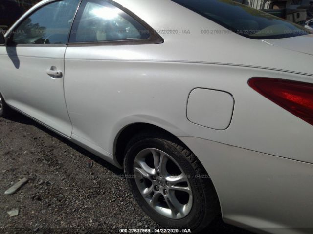 4T1CE38P56U720909 - 2006 TOYOTA CAMRY SOLARA SE/SLE White photo 6