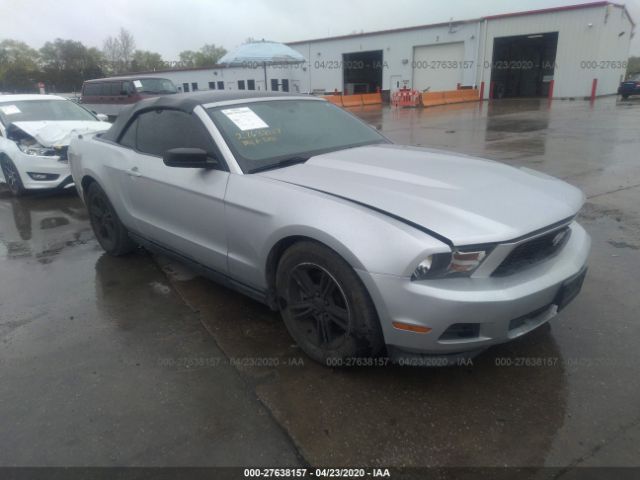 1ZVBP8EM7C5270538 - 2012 FORD MUSTANG  Silver photo 1