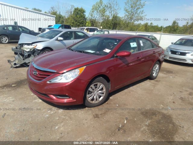 5NPEB4AC6DH537805 - 2013 HYUNDAI SONATA GLS Red photo 2