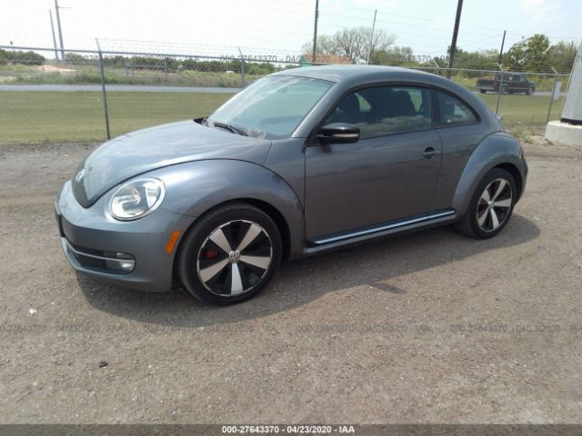 3VWV67ATXDM605309 - 2013 VOLKSWAGEN BEETLE TURBO Gray photo 2