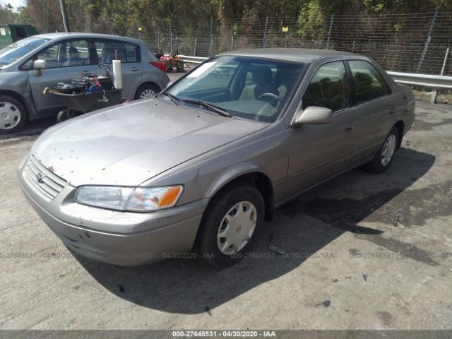 4T1BG22K2VU157264 - 1997 TOYOTA CAMRY CE/LE/XLE თეთრ-ყვითელი ფოტო 2