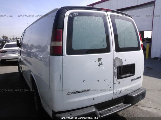 1GCFG15X561233294 - 2006 CHEVROLET EXPRESS G1500  White photo 3