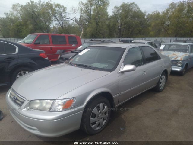 4T1BF28K51U122514 - 2001 TOYOTA CAMRY LE/XLE ვერცხლისფერი ფოტო 2