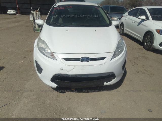 3FADP4TJ0DM215539 - 2013 FORD FIESTA S White photo 6