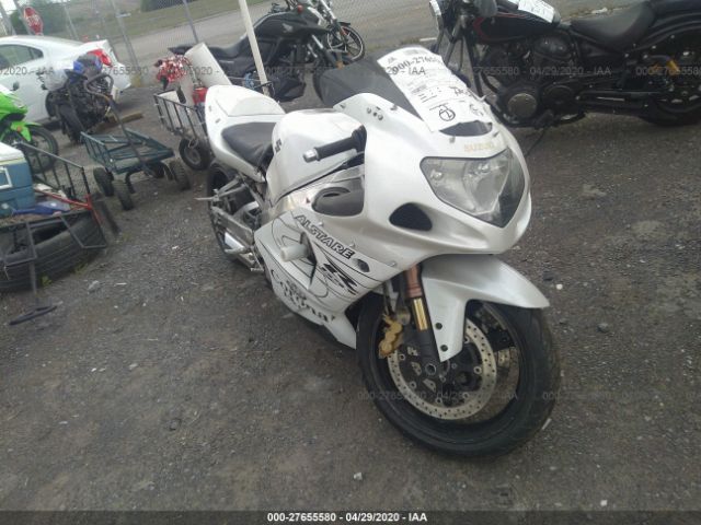 JS1GT74A222103519 - 2002 SUZUKI GSX-R1000  White photo 1