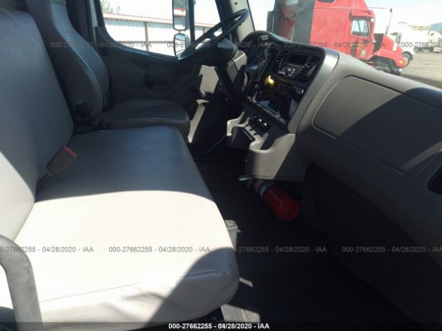 3ALACWFB4KDKJ4768 - 2019 FREIGHTLINER M2 106 MEDIUM DUTY White photo 5