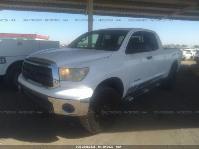 5TFRM5F18AX014665 - 2010 TOYOTA TUNDRA DOUBLE CAB SR5 White photo 2