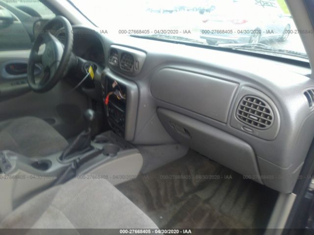 1GNDS13S142293522 - 2004 CHEVROLET TRAILBLAZER LS/LT Gray photo 5